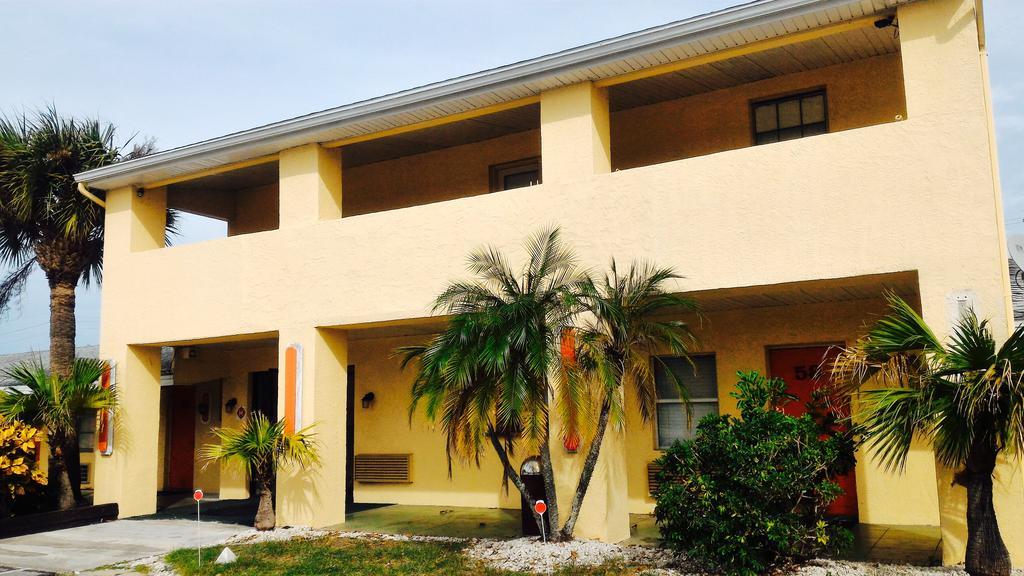Sunset Inn- Fort Pierce, Fl ภายนอก รูปภาพ