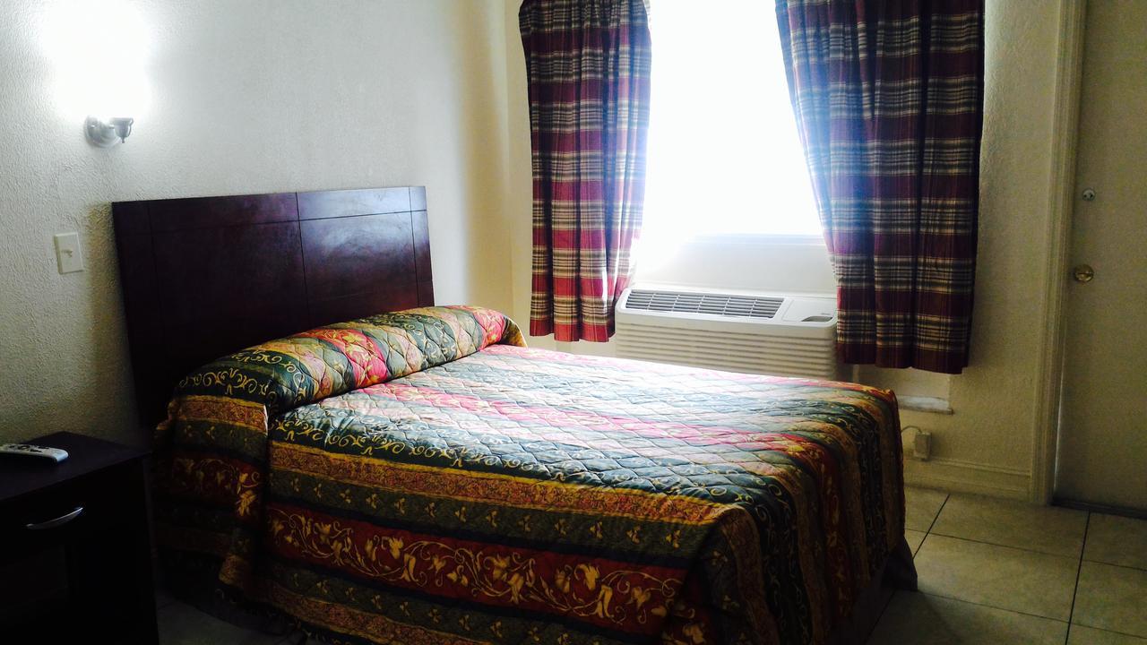 Sunset Inn- Fort Pierce, Fl ภายนอก รูปภาพ