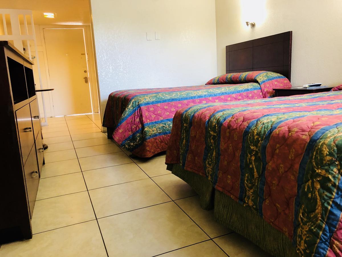 Sunset Inn- Fort Pierce, Fl ภายนอก รูปภาพ