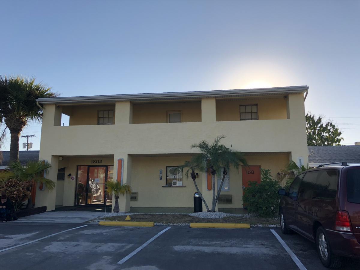 Sunset Inn- Fort Pierce, Fl ภายนอก รูปภาพ
